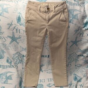 American Eagle Outfitters Beige Ankle Pants Juniors 0 Short